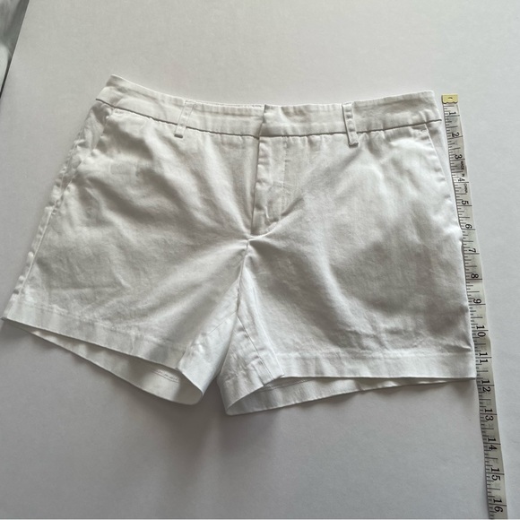 Venus White 4 Pocket Short Shorts Sz 4 - Picture 7 of 8